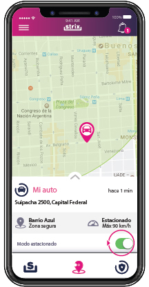 Telefono con el panel de la aplicacion GPS, en este caso es el de Autos